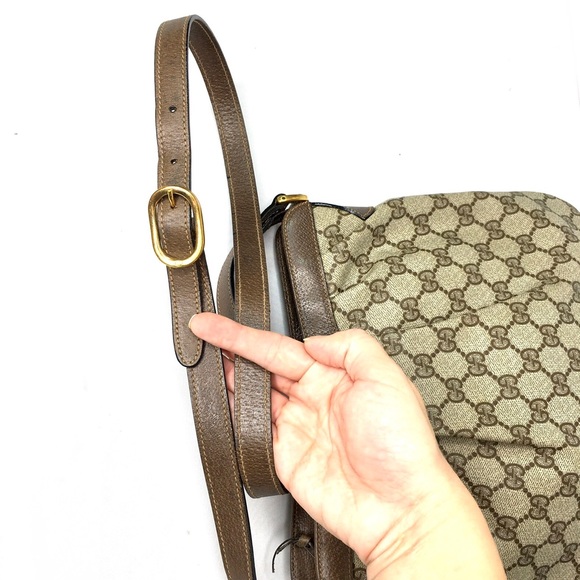 Authentic Gucci - Picture 12 of 16